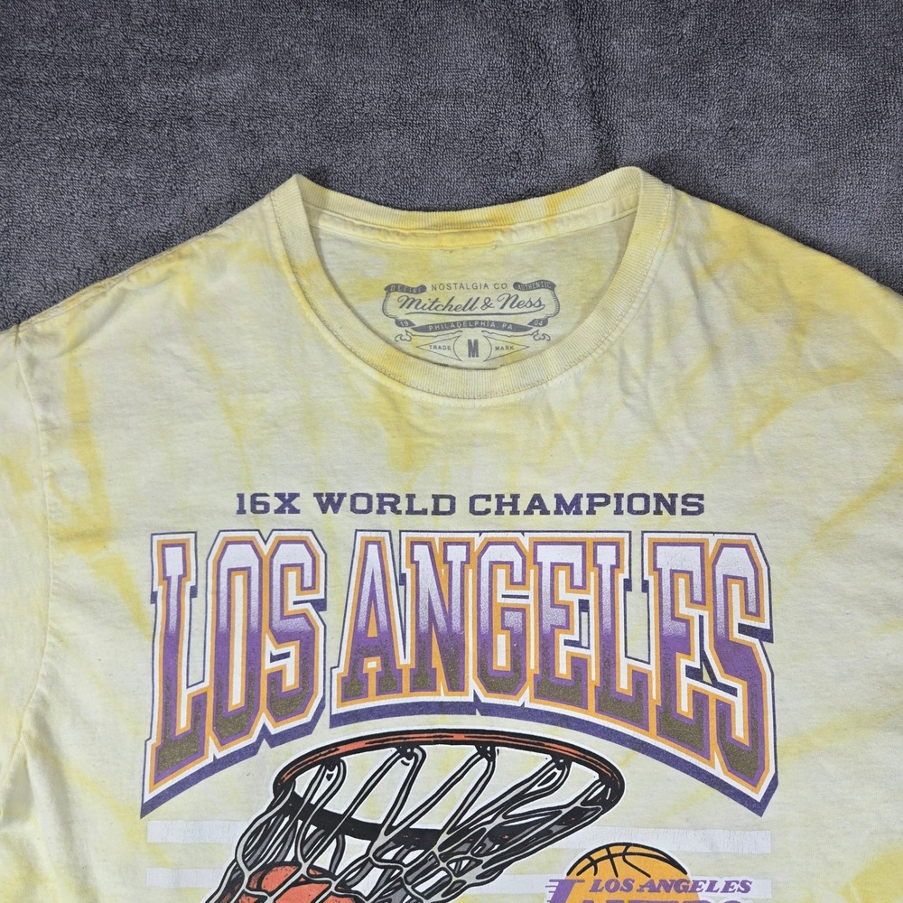 Mitchell & Ness Lakers T Shirt Mens Medium Yellow Tie‎ Dye NBA Hardwood Classics